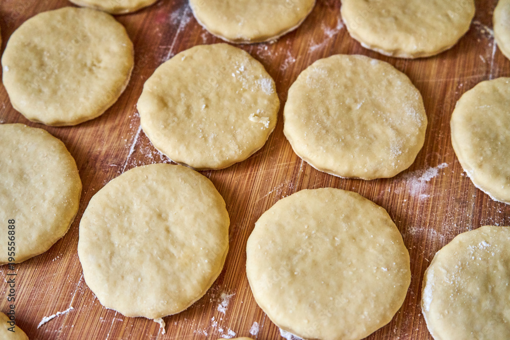 Round Fresh Dough for Dampfnudle Round Fresh Dough for Dampfnudle