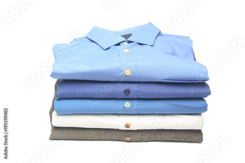 camisa planchada y doblada en la tintoreria