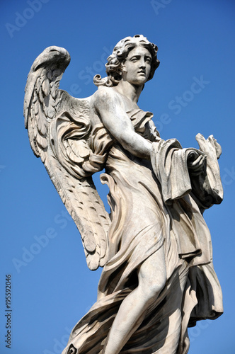 Angel statue with wings