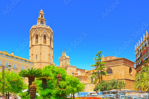 Square, Plaza of the Queen and  Crafts Market before the Seville photo