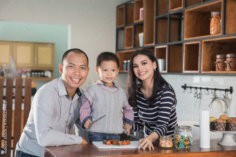 Fototapeta premium Cooking time with family concept