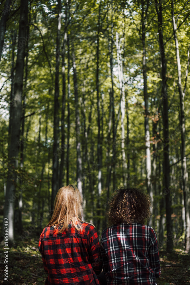 Girlfriends in nature Girlfriends in nature