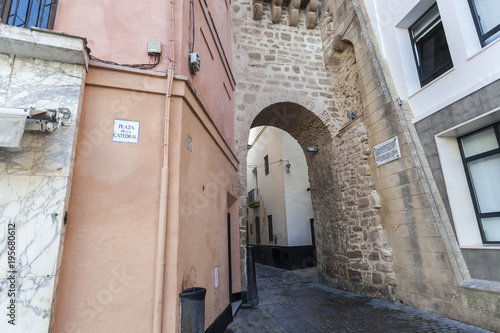  Old medieval wall, Arch, Arco de la Rosa, close to cathedral, Cadiz, Andalucia.Spain.
