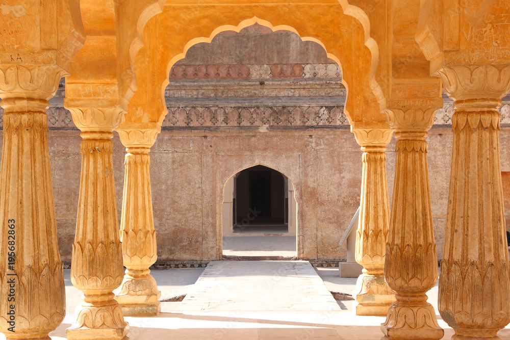 Fototapeta premium Bright indian arches in Amber fort, Jaipur, India.
