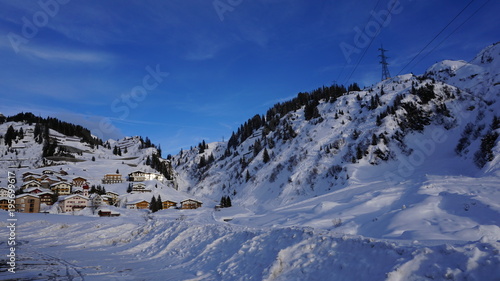 Stuben am Arlberg, Vorarlberg Österreich, Strommasten