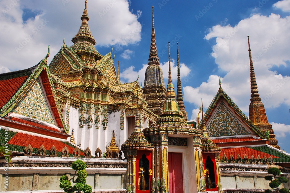 Bankok/ Thailand  ~  temple