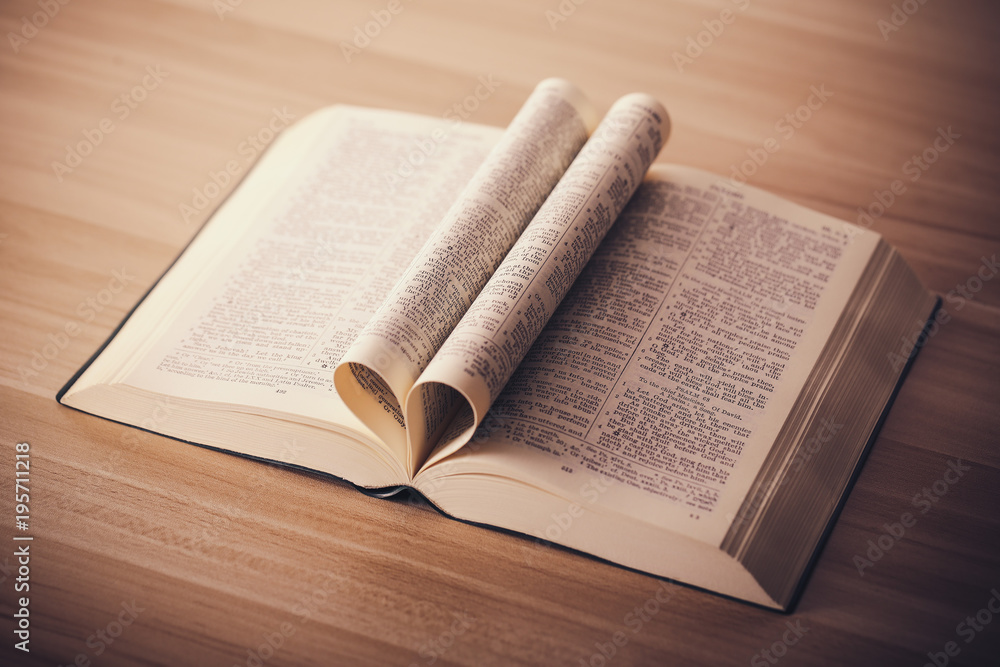 Obraz premium God is love concept of bible with heart