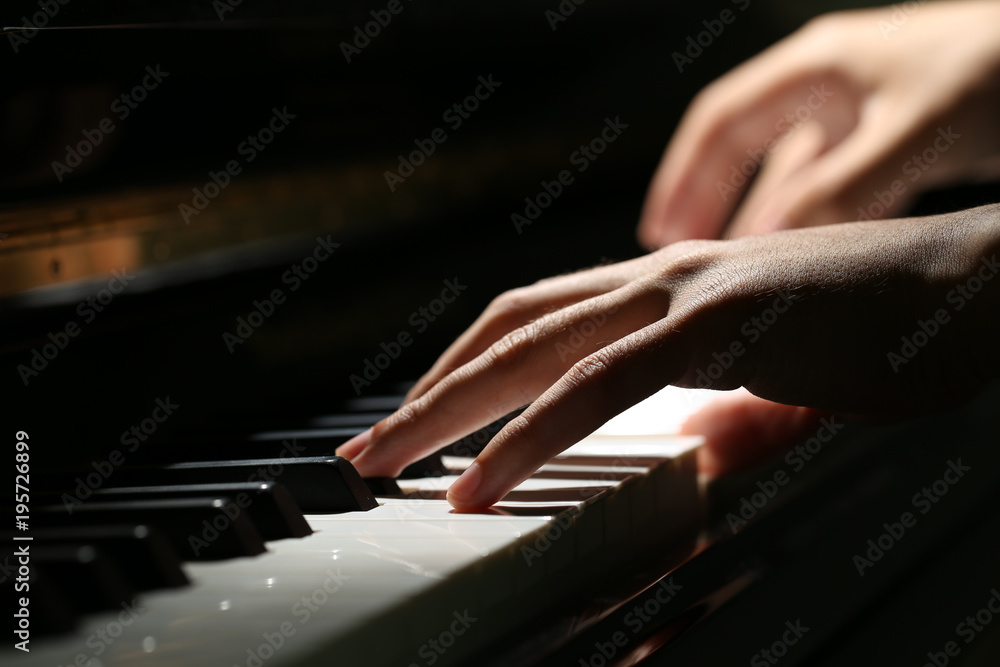 Obraz premium Playing Piano Close-up Shot
