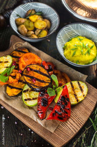 Wallpaper Mural grilled vegetables Torontodigital.ca