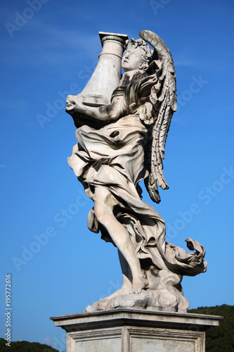 statue romane