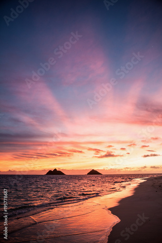 sunrise at lanikai beach © tomas del amo