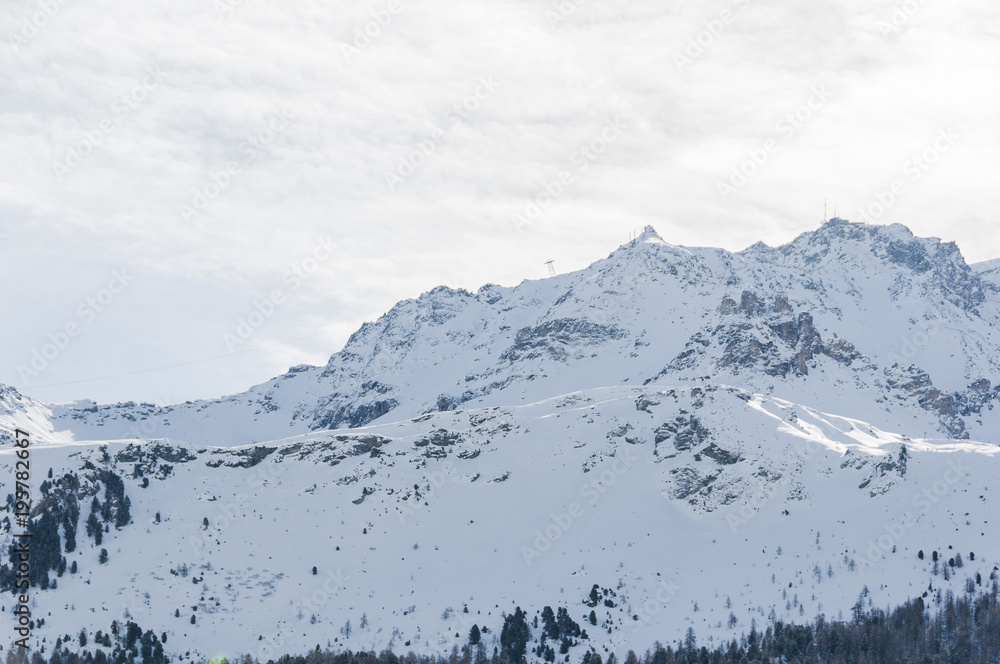 Obraz premium Silvaplana, Silvaplanersee, Piz Corvatsch, Bergbahn, Langlauf, Langlaufloipe, Winter, Wintersport, Alpen, Oberengadin, Graubünden, Schweiz
