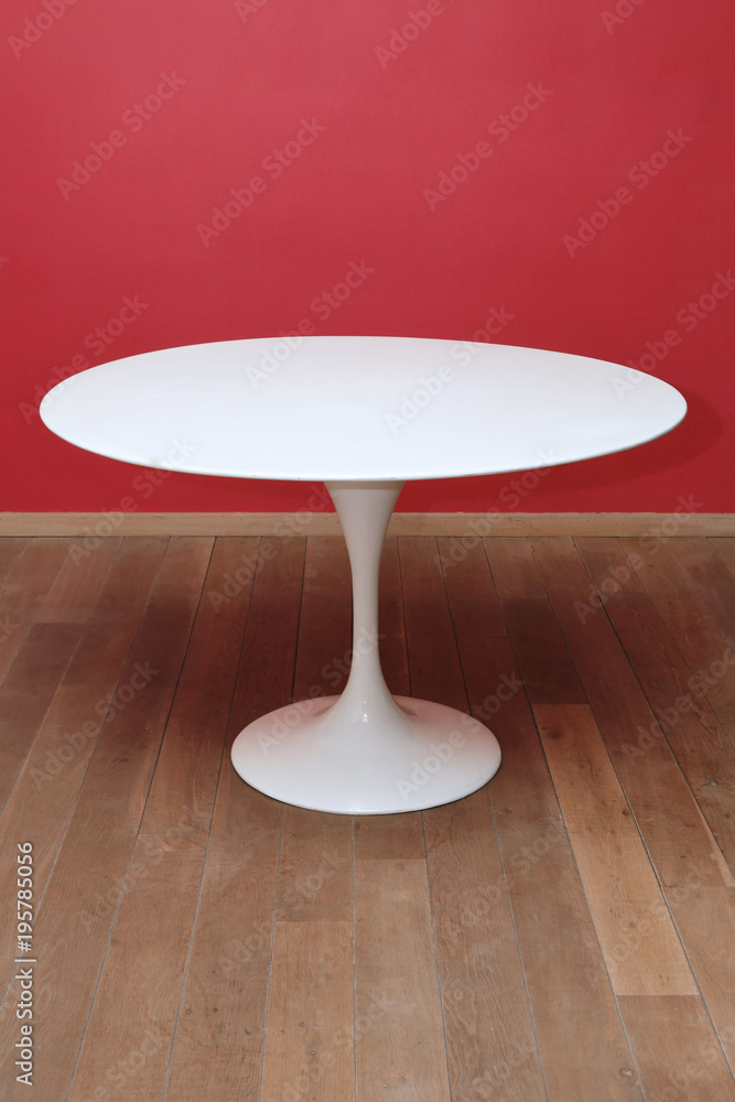 table ronde blanche années 1950 table ronde blanche années 1950