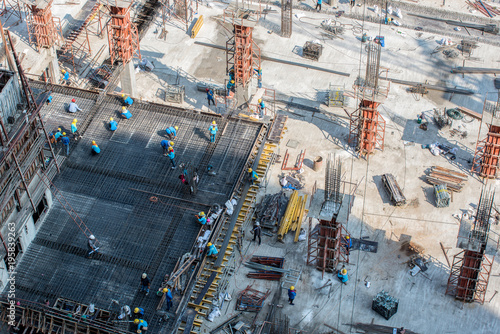 Quadro em tela High angle construction workers