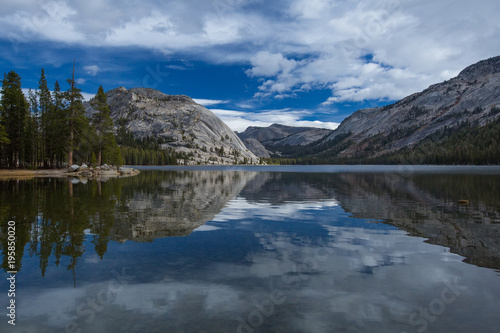 Spectacular views of the Yosemite National Park in autumn, California, USA © Maygutyak