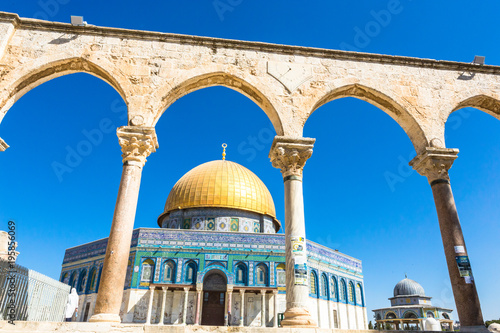 Canvas Print The Dome of the Rock on the temple mount in Jerusalem - Israel