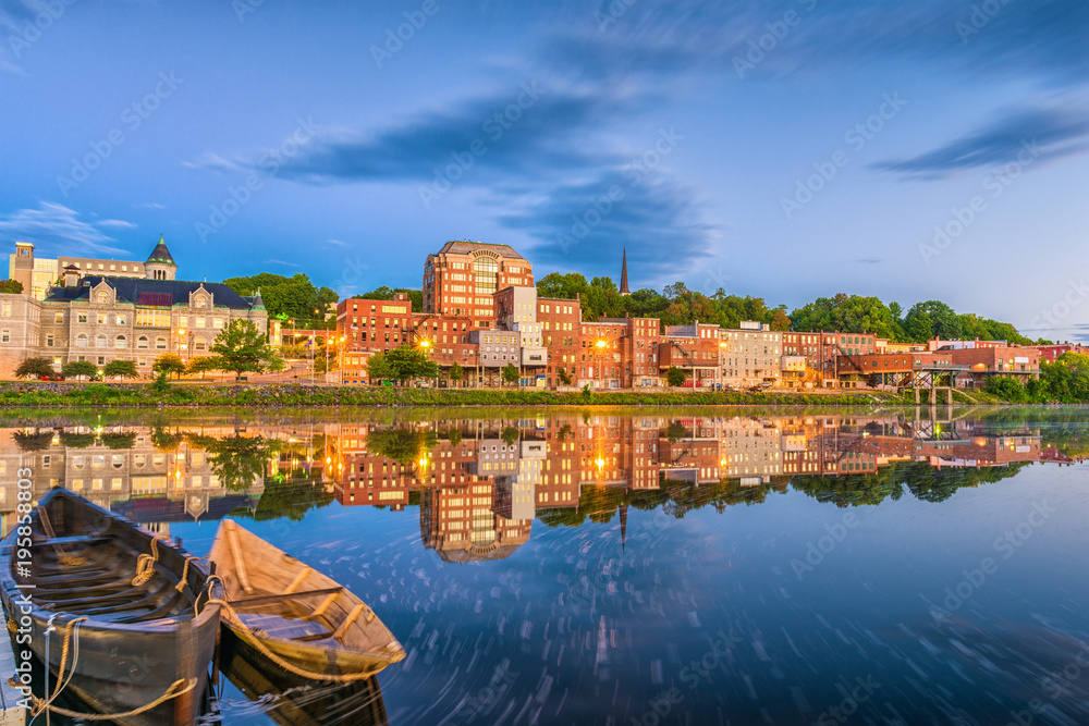 Fototapeta premium Augusta, Maine, USA Skyline