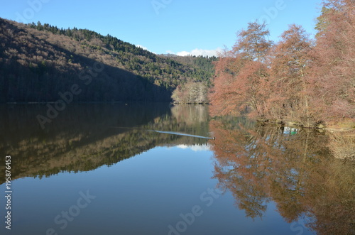 Lac Chambon, Auvergne, France © Didier San Martin