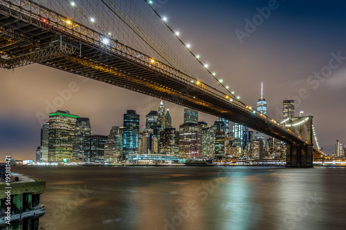 Fototapeta Naklejka Na Ścianę i Meble -  Brooklyn Bridge in front of Manhattan