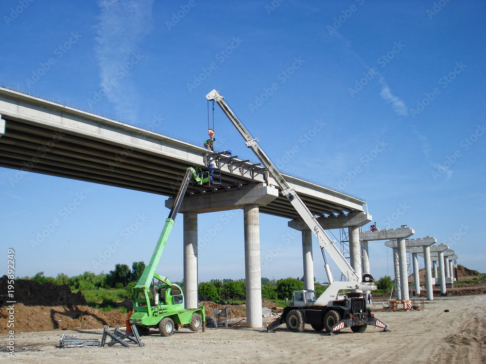 Obraz premium Bridge under construction