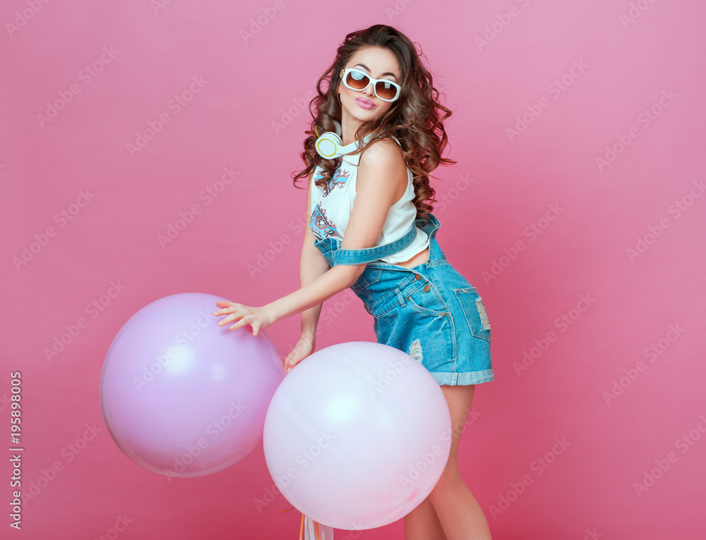 Birthday pose for girls | Picture poses, Birthday photoshoot, Girl poses-demhanvico.com.vn