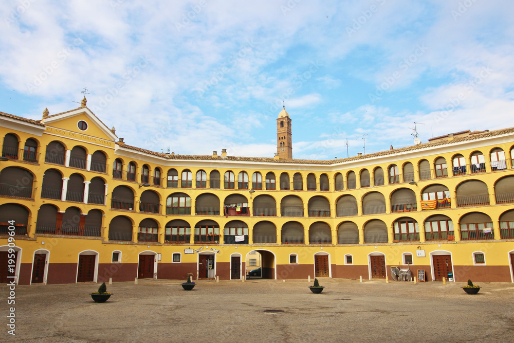 Fototapeta premium Plaza de Toros Vieja de Tarazona, Zaragoza, España