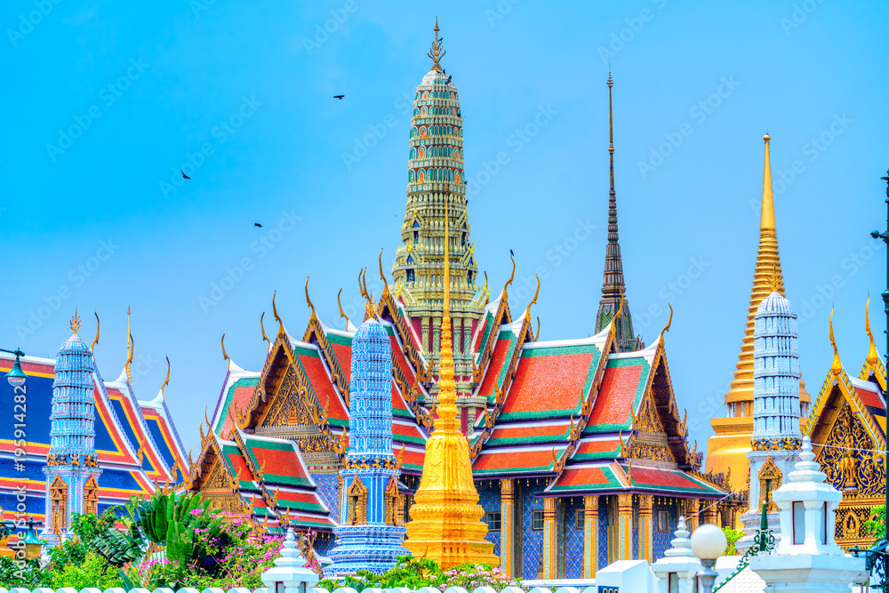 Obraz premium Kompleks Bangkok Wat Phra Kaew i Grand Palace. Bangkok, Tajlandia.