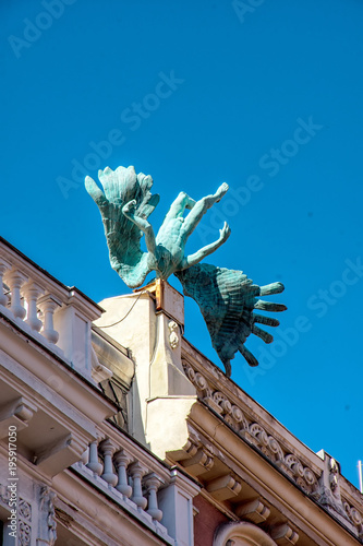 Estatua angel caido en madrid