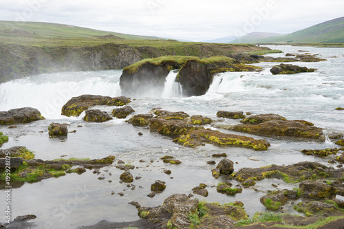 Landschaft rund um den Goðafoss - Wasserfall in Nord-Island 