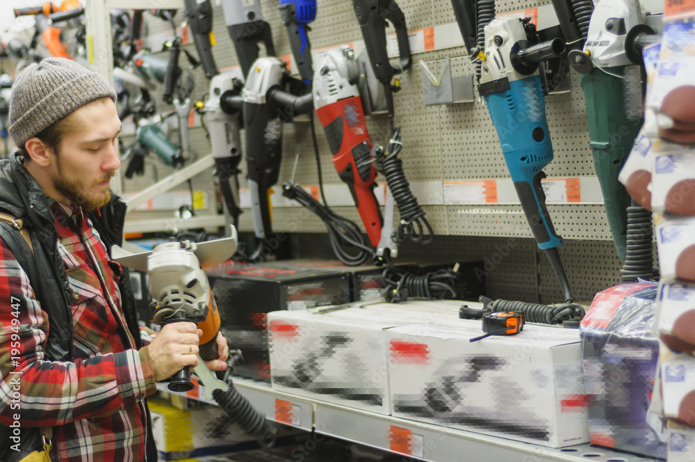 Fototapeta premium Man in a hardware store