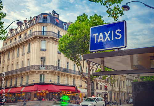 Taxi sign in Paris