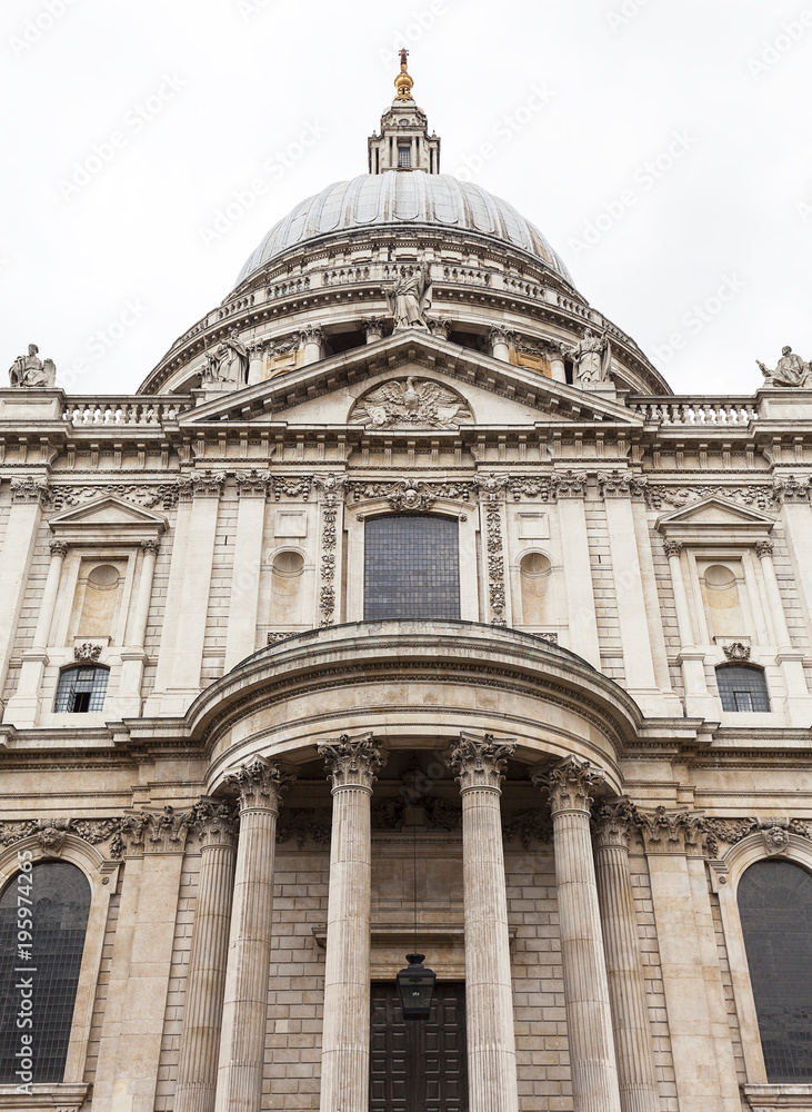 18th century St Paul Cathedral, decorative columns, London, United Kingdom.