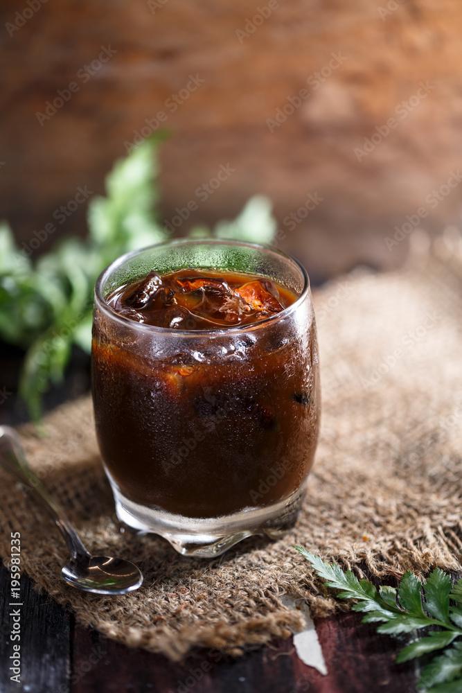 Café Glacé ou Americano, Boisson d'été Café Glacé ou Americano, Boisson d'été