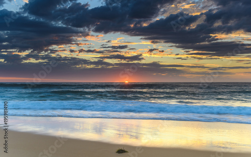 Fototapeta Naklejka Na Ścianę i Meble -  Sunrise Seascape
