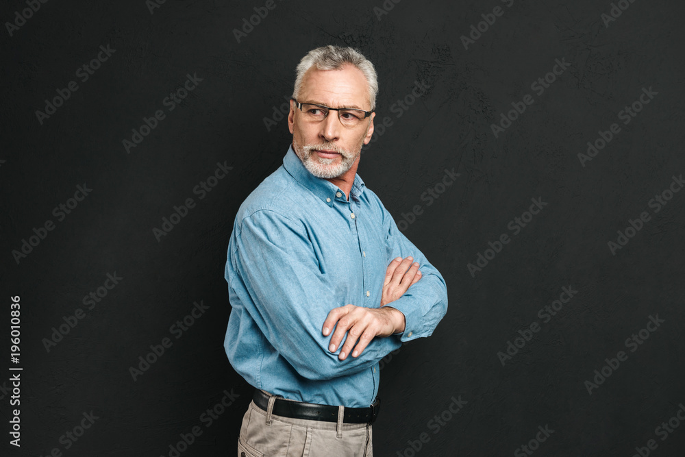Portrait of a confident mature man dressed in shirt