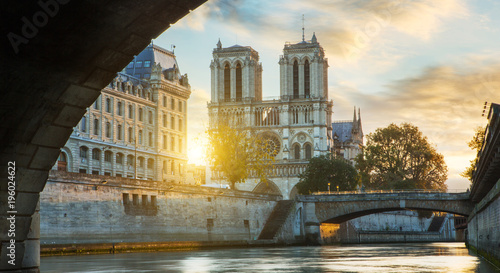 Fotografiet Notre dame de Paris and Seine river in Paris, France