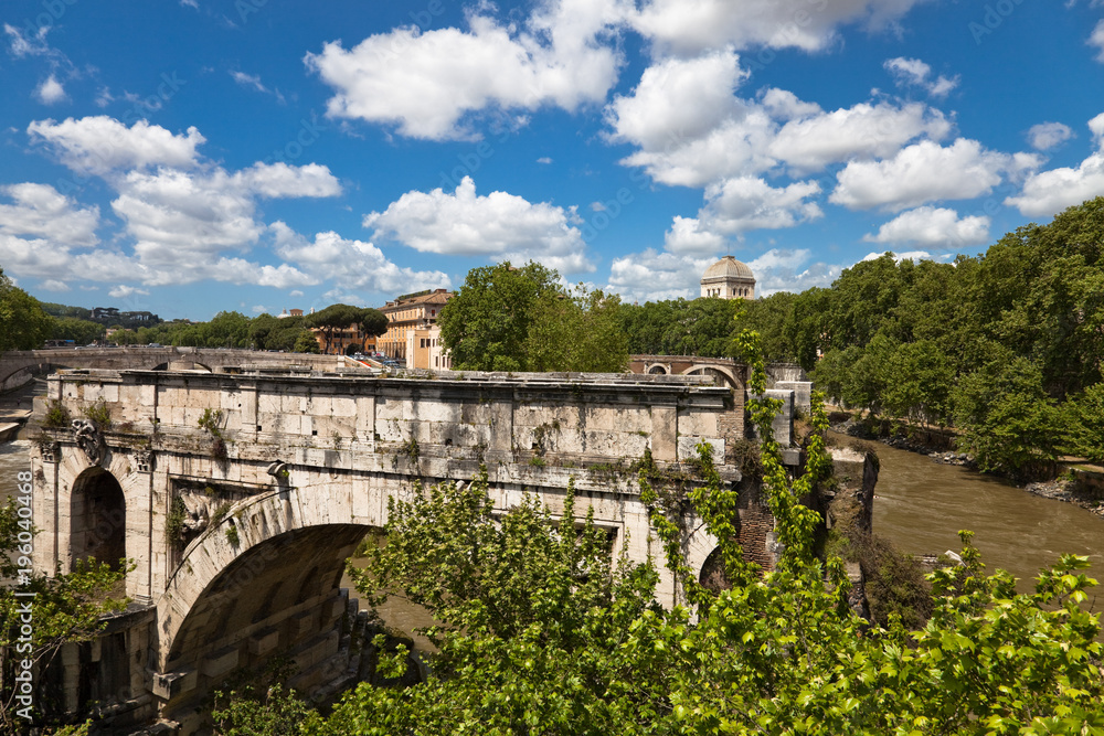 Old bridge, Rome, Italy