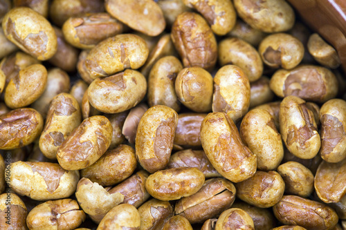 Roasted soya beans