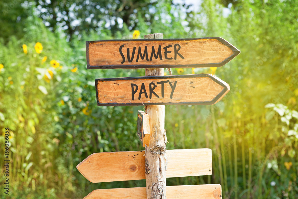 Wooden direction sign: Summer, Party