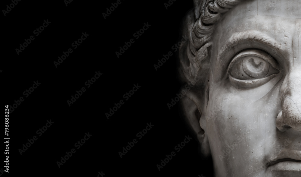 Obraz premium Statua Roman Nobla Man wyizolowanych na czarnym tle, Rzym, Włochy
