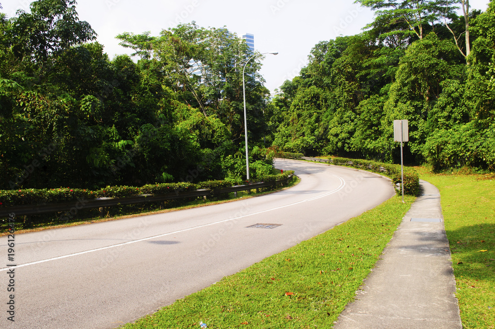 Curved path and road pavement