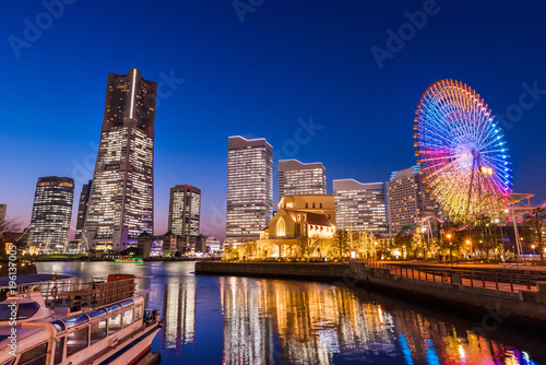 横浜みなとみらいの夜景 / The night view of "Minatomirai" in Yokohama, which is lit up brightly. Yokohama, Kanagawa, Japan.
