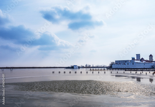 Eis auf dem Neusiedlersee photo