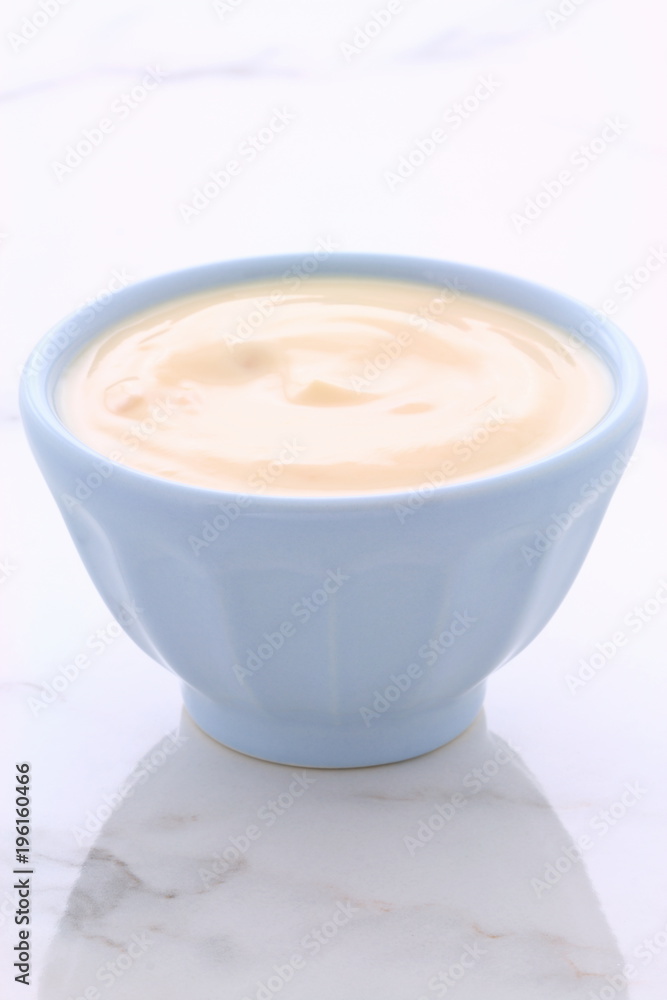 Fresh peach yogurt Fresh peach yogurt