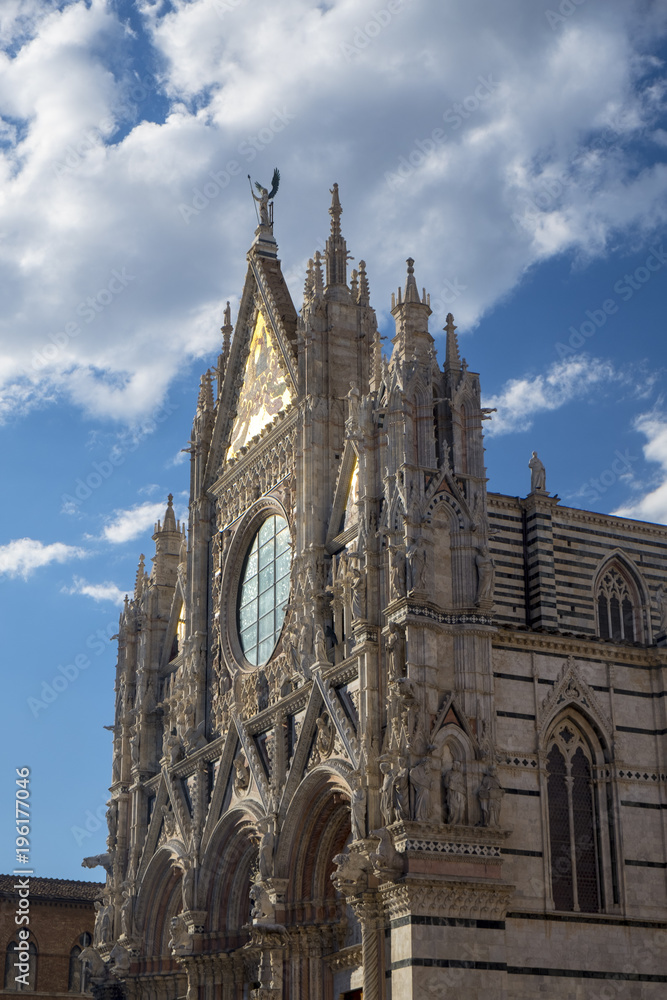 Fototapeta premium Siena, Italy: historic buildings, the cathedral (Duomo)