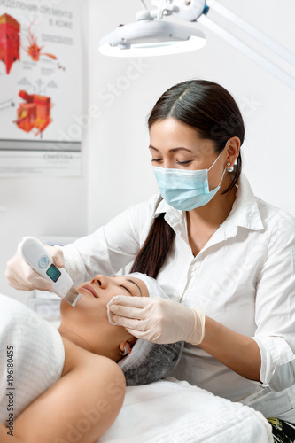 Cosmetology Hardware cleaning the pores photo