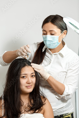 cosmetologist procedure of mesotherapy