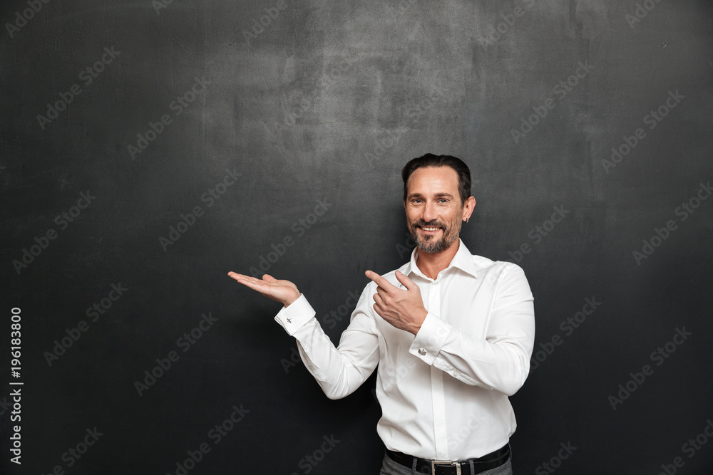 Portrait of a confident mature man dressed in shirt