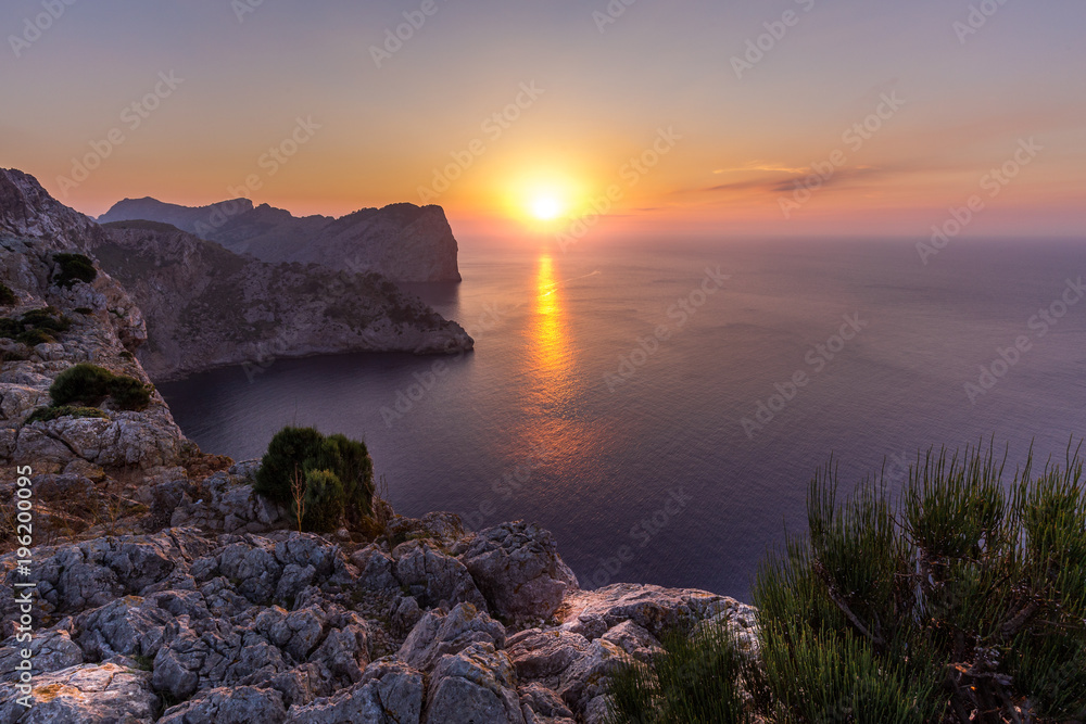 Mallorca Sonnenuntergang über dem Meer am Cap de Formentor I
