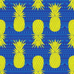Keuken achterwand Ananas patronen Tribal ananassen in blauw en geel  © Oksancia